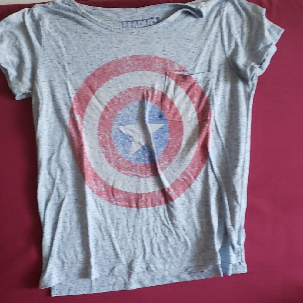 Captain America tee